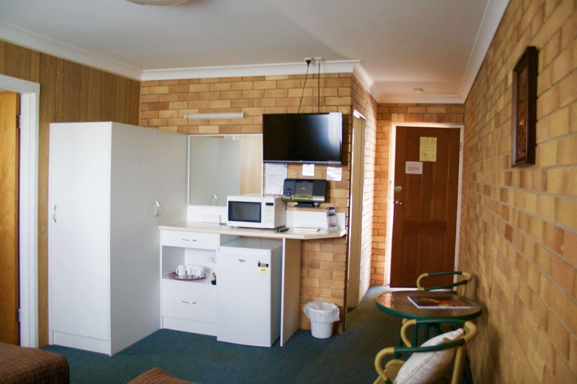 Buckaroo Motor Inn Warwick Exteriör bild
